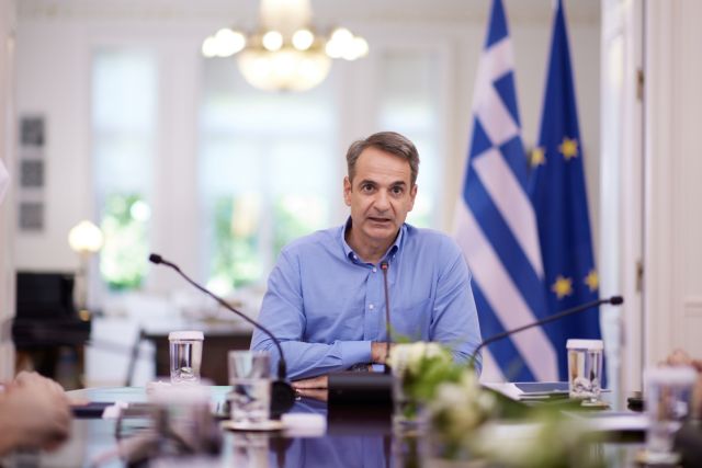 Μητσοτάκης: «Κλείσε και εσύ το δικό σου ραντεβού» για το εμβόλιο