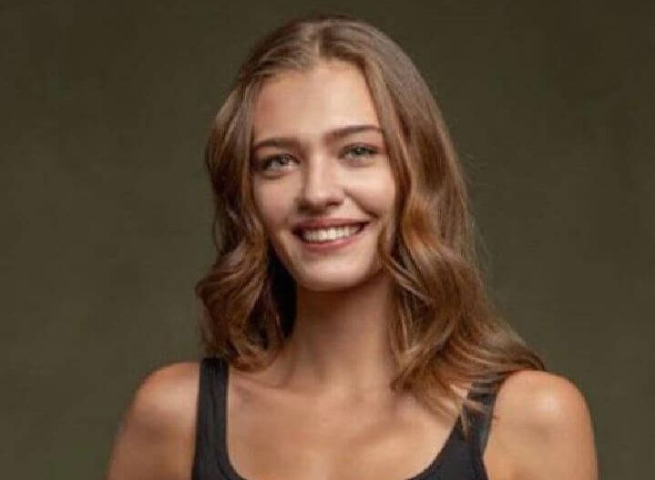 «Δεν είσαι μόνη»: Κύμα συμπαράστασης στην ηθοποιό Melisa Döngel που βιάστηκε από τον πατέρα της