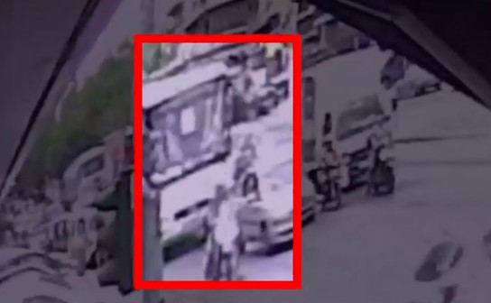 Συγκλονίζει ο τραγικός θάνατος της 7χρονης – Οργή του πατέρα για τον οδηγό του φορτηγού