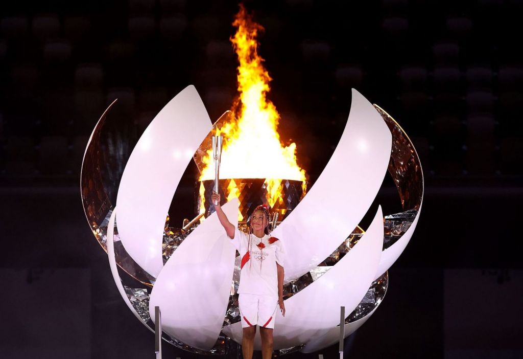 Ναόμι Οσάκα: Ποια είναι η αθλήτρια που άναψε την Ολυμπιακή Φλόγα | tanea.gr