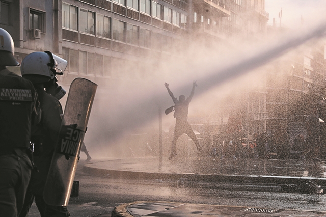 Περί εμβολίου και άλλων δαιμονίων