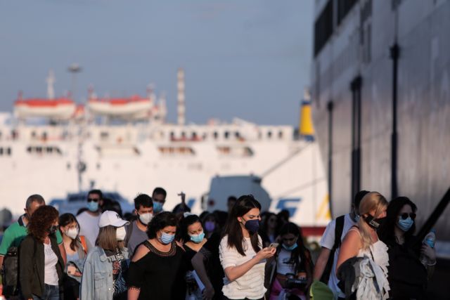 Μόνο με αρνητικό τεστ οι μετακινήσεις ανεμβολίαστων στα νησιά