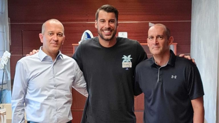 Για πάντα στον Ολυμπιακό ο Γιώργος Πρίντεζης