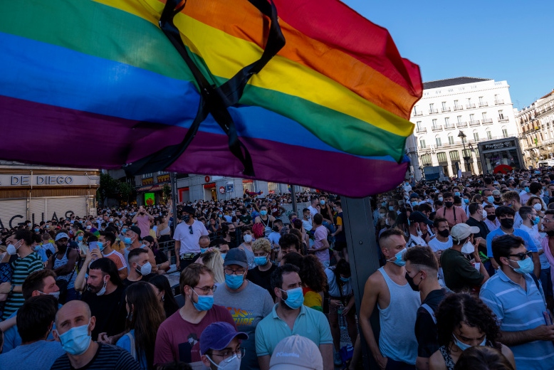 Οργή στην Ισπανία για τη δολοφονία του 24χρονου ομοφυλόφιλου Σαμουέλ