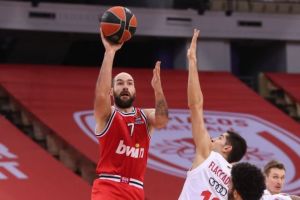 Το τέταρτο μέρος του αφιερώματος του Ολυμπιακού στον Βασίλη Σπανούλη