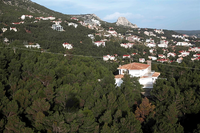 Η δόμηση στα εκτός σχεδίου και ρυθμίσεις που κατοχυρώνουν ιδιοκτήτες