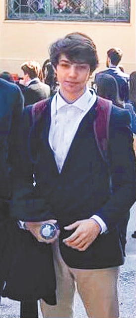 Ενας αποτυχημένος αριστούχος διαμαρτύρεται