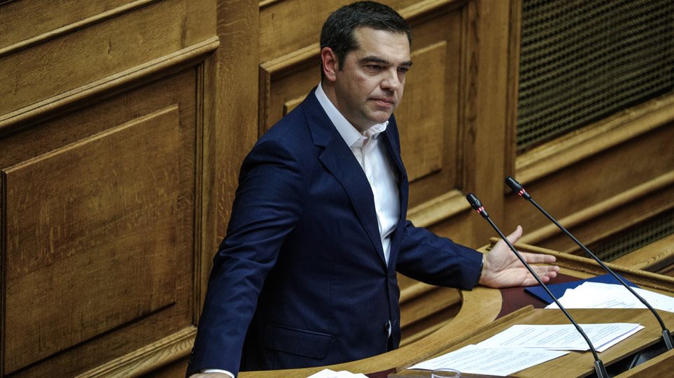 Δείτε live την ομιλία Τσίπρα στη Βουλή για το εκπαιδευτικό νομοσχέδιο