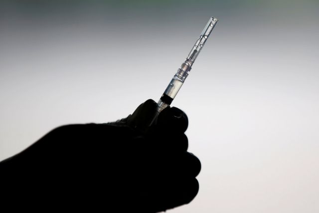 Εμβόλιο Johnson & Johnson: 15 περιστατικά Γκιγιέν-Μπαρέ κατέγραψε ο ΕΜΑ