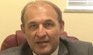 Δύο γιατροί πρωταγωνιστές στις διαδηλώσεις των αντιεμβολιαστών