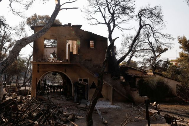 Γεννηματά – Επίθεση στην κυβέρνηση για τη διαχείριση της φωτιάς στη Βαρυμπόμπη