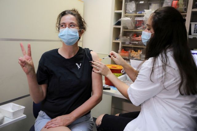Εμβόλιο – Οι ενισχυτικές δόσεις στο Ισραήλ δείχνουν να επιβραδύνουν τη μετάλλαξη Δέλτα