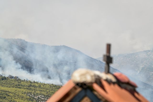 Κοροναϊός – Μελέτη συνδέει τον καπνό των πυρκαγιών με αύξηση κρουσμάτων και θανάτων