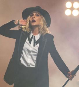 Άννα Βίσση – Φωτογραφίζει τις τέσσερις γενιές της οικογένειάς της