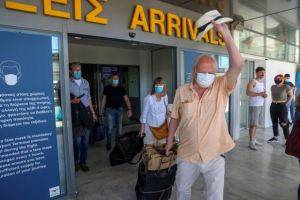 «Απογειώνεται» η κίνηση στα αεροδρόμια του Ν. Αιγαίου