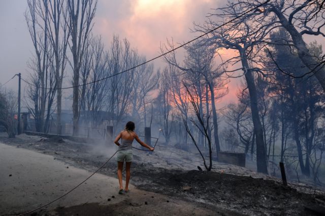 Φωτιά στη Βαρυμπόμπη – Πλιάτσικο στα καμένα καταγγέλλουν οι κάτοικοι