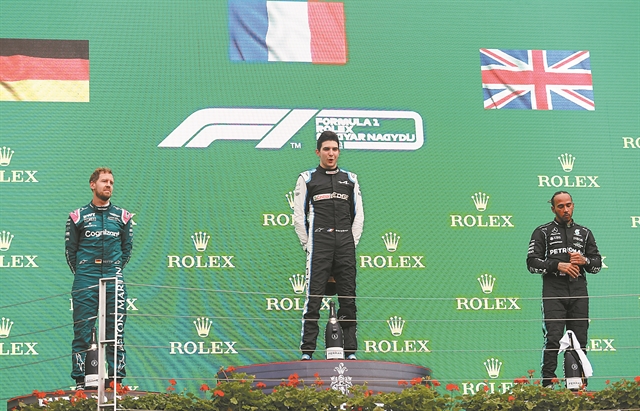 Η πτώση φαίνεται (και) εδώ…