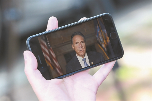 «Κουόμο, παραιτήσου!»