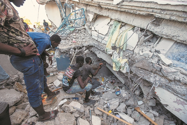 Εκατοντάδες νεκροί και αγνοούμενοι στην Αϊτή