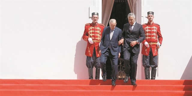 Το μακρύ φθινόπωρο του σουλτάνου