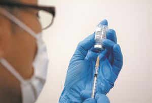 Υπερδιπλάσια αντισώματα από το Pfizer παράγει το Moderna!