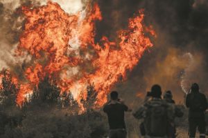 Σε κατάσταση πολιορκίας όλη η χώρα