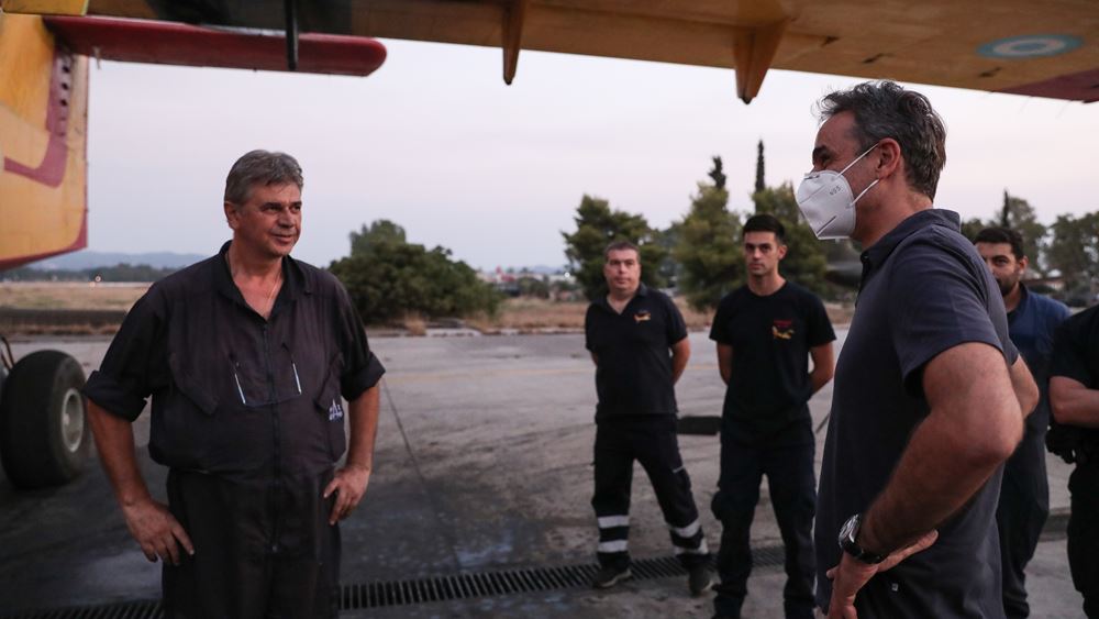 Στην 112 πτέρυγα μάχης ο Κυριάκος Μητσοτάκης