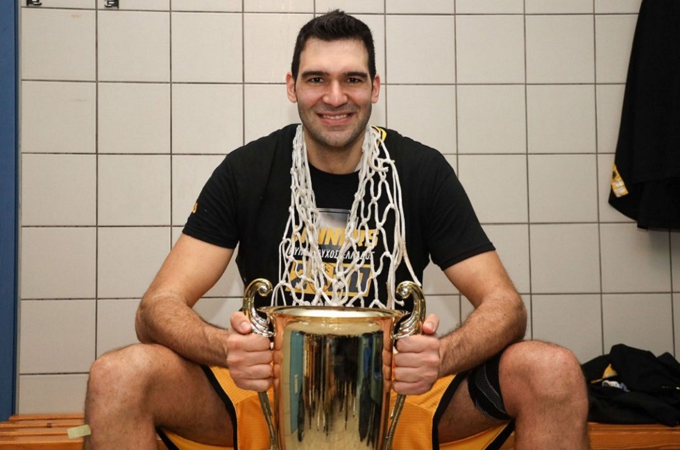 Στην ΑΕΚ για ακόμη έναν χρόνο ο Μαυροειδής