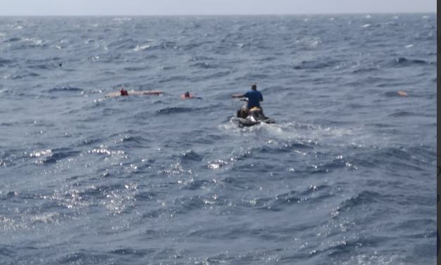 Μέλη της οικογένειας του βουλευτή της ΝΔ, Γ. Βαγιωνά, στη θαλαμηγό