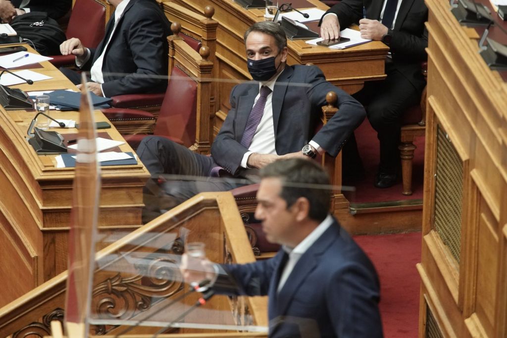 Ηλιόπουλος – «Απομονωμένος και φανερά εκνευρισμένος ο Μητσοτάκης, εκτόξευε προσβολές στη Βουλή»