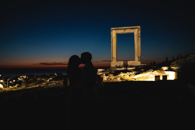Νέος έρωτας στην ελληνική σόουμπιζ – Δεν θα πιστέψετε ποιοι διάσημοι είναι ζευγάρι