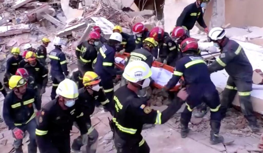 Ισπανία – Κατέρρευσε κτίριο στην Πενίσκολα – Νεκρός έφηβος – Ανδρας αγνοούμενος