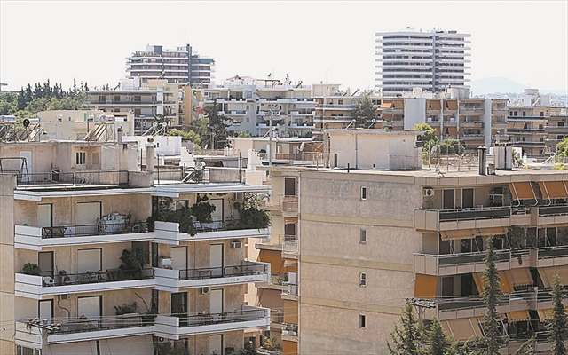 Οι εφορίες «ξεσκονίζουν» συμβόλαια για τον ΕΝΦΙΑ