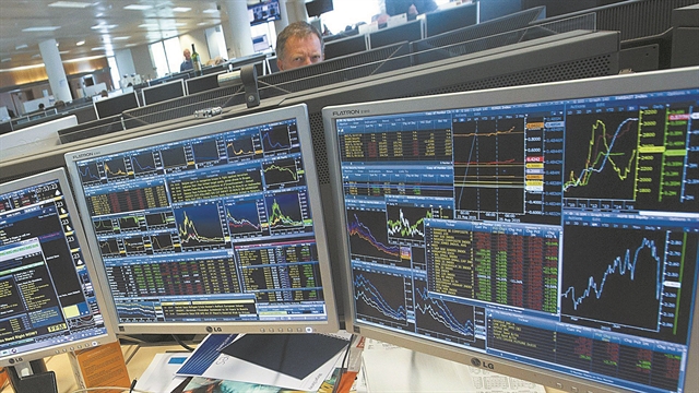 Συνεχίζουν τις διακοπές οι επενδυτές στο Χρηματιστήριο Αθηνών