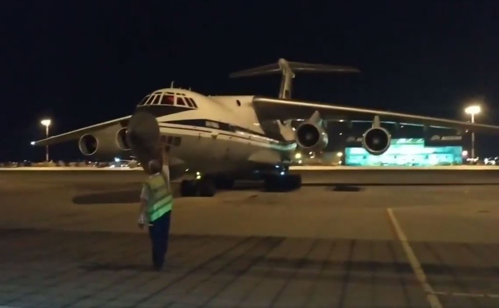 Φωτιές – Προσγειώθηκε στην Αθήνα το Ilyushin Il-76