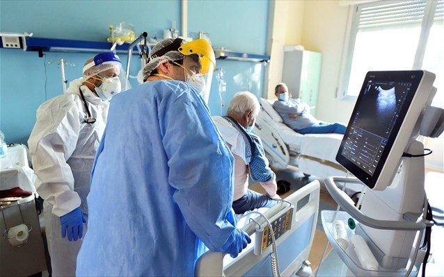 Επιμένουν πάνω από 3.000 τα νέα κρούσματα και 22 θάνατοι – Στους 337 οι διασωληνωμένοι