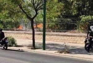 Συνέλαβαν γυναίκα που πήγε να κάψει το Πεδίον του Αρεως