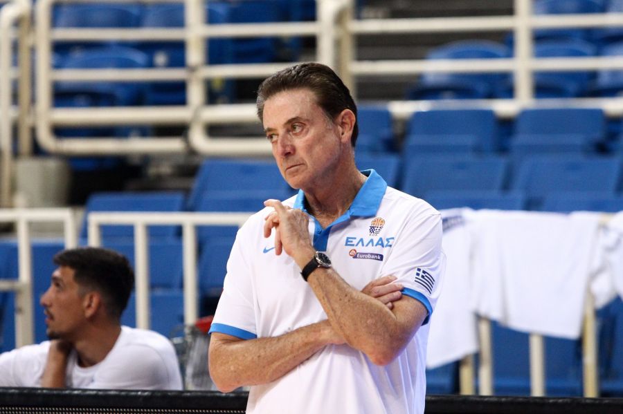 Πιτίνο – «Προσεύχομαι για εσάς Έλληνες»