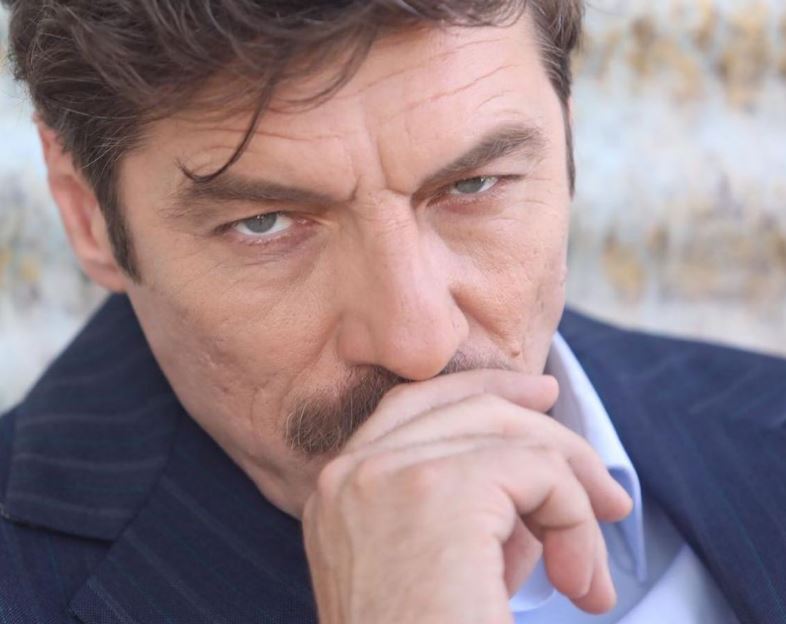 Συγκλονίζει ο Γιάννης Στάνκογλου – «Τρέμει η γη τα σπλάχνα της βογκούν»