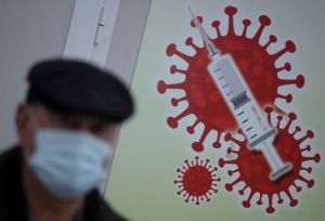 Κοροναϊός –  Η παραλλαγή Δέλτα έχει αυξημένες πιθανότητες να μεταδοθεί κι από τους εμβολιασμένους