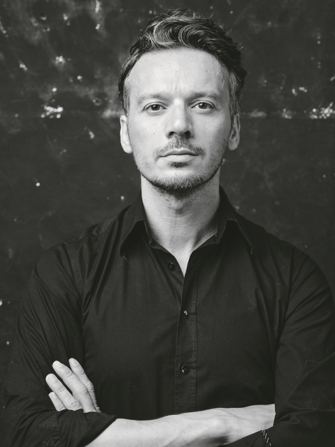 «Ο φίλος πρέπει να σε ταρακουνάει»