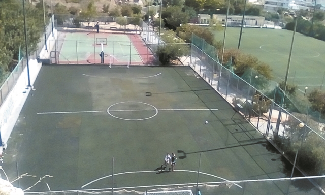 Αθήνα… ένα γήπεδο ποδοσφαίρου για 250.000 παιδιά
