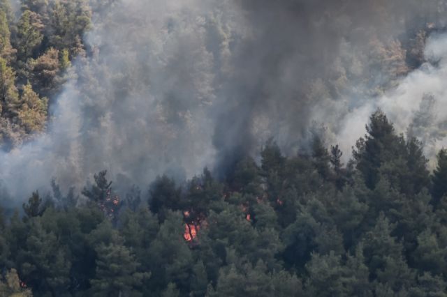 Πύρινος τρόμος ξανά στην Αττική – Στα Βίλια οι φλόγες
