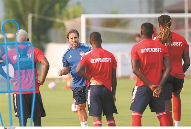 Οι δύο αλλαγές του Μαρτίνς