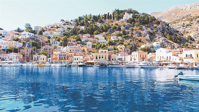 Περασμένα μεγαλεία με επίκεντρο ένα… τραπέζι για χορό