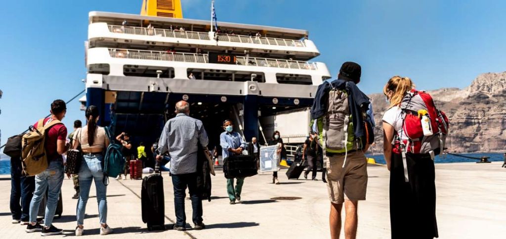 Κατανάλωση και τουρισμός καταλύτες της οικονομικής ανάκαμψης