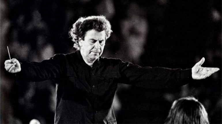 Σακελλαροπούλου για Θεοδωράκη – «Πανέλληνας και ταυτόχρονα οικουμενικός δημιουργός»