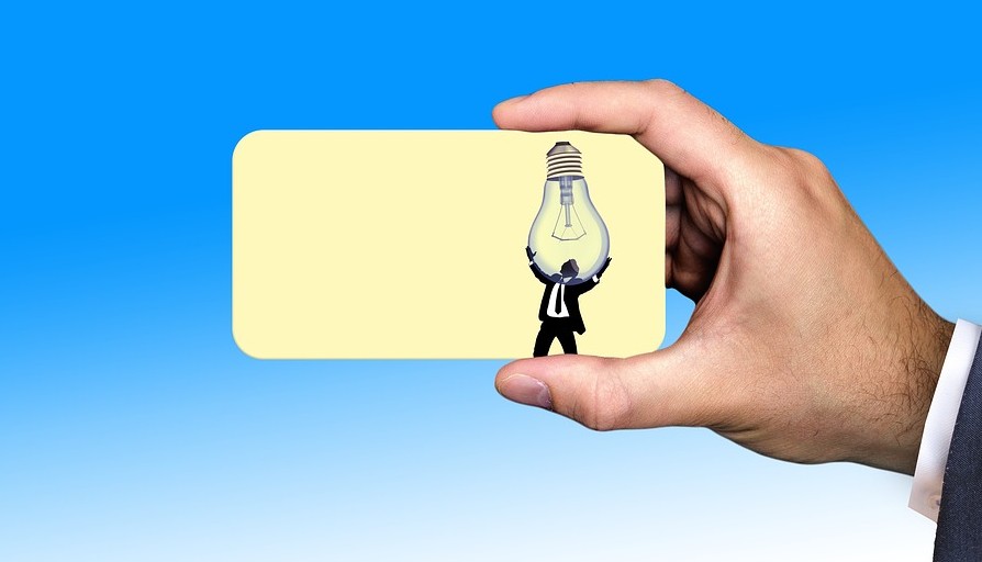 Bloomberg – Η Ευρώπη αντιμέτωπη με σοκ στις τιμές ενέργειας