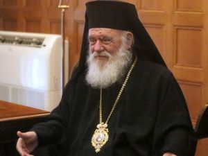 Ιερώνυμος για νέα σχολική χρονιά – Μήνυμα με αναφορές στη διαφορετικότητα και με στίχους από τους Κότσιρα και Κόμη Χ.