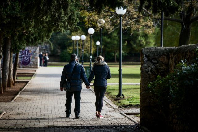 Εφιαλτικά σενάρια για «δίδυμη επιδημία» το φθινόπωρο